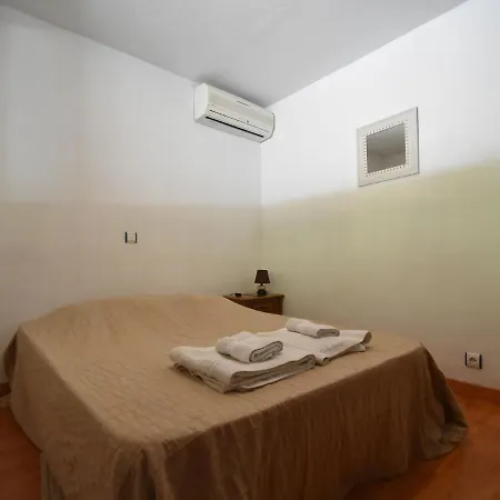 Modernly Decorated Proven Al House